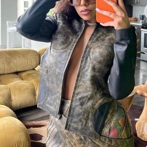 Leather jacket with open back super stylish❤️